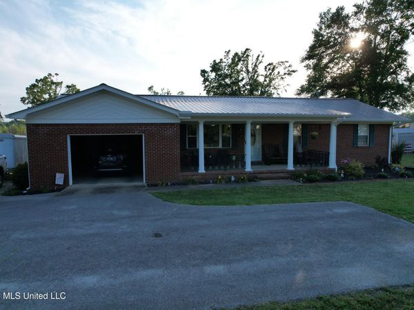 6 Whaley Drive, Potts Camp, MS 38659