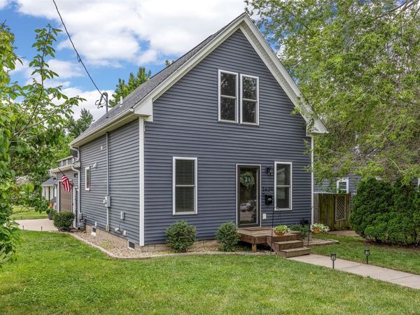 2629 Mt Vernon Road SE, Cedar Rapids, IA 52403