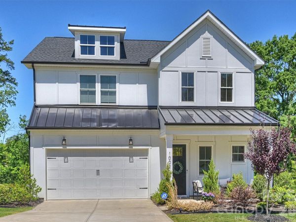 1002 Parkes Street, Matthews, NC 28105