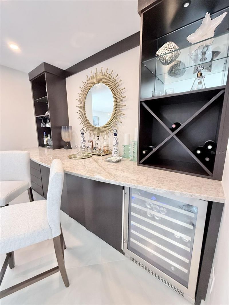 1050 Longboat Club Road, Unit 803, Longboat Key, FL 34228 Photo