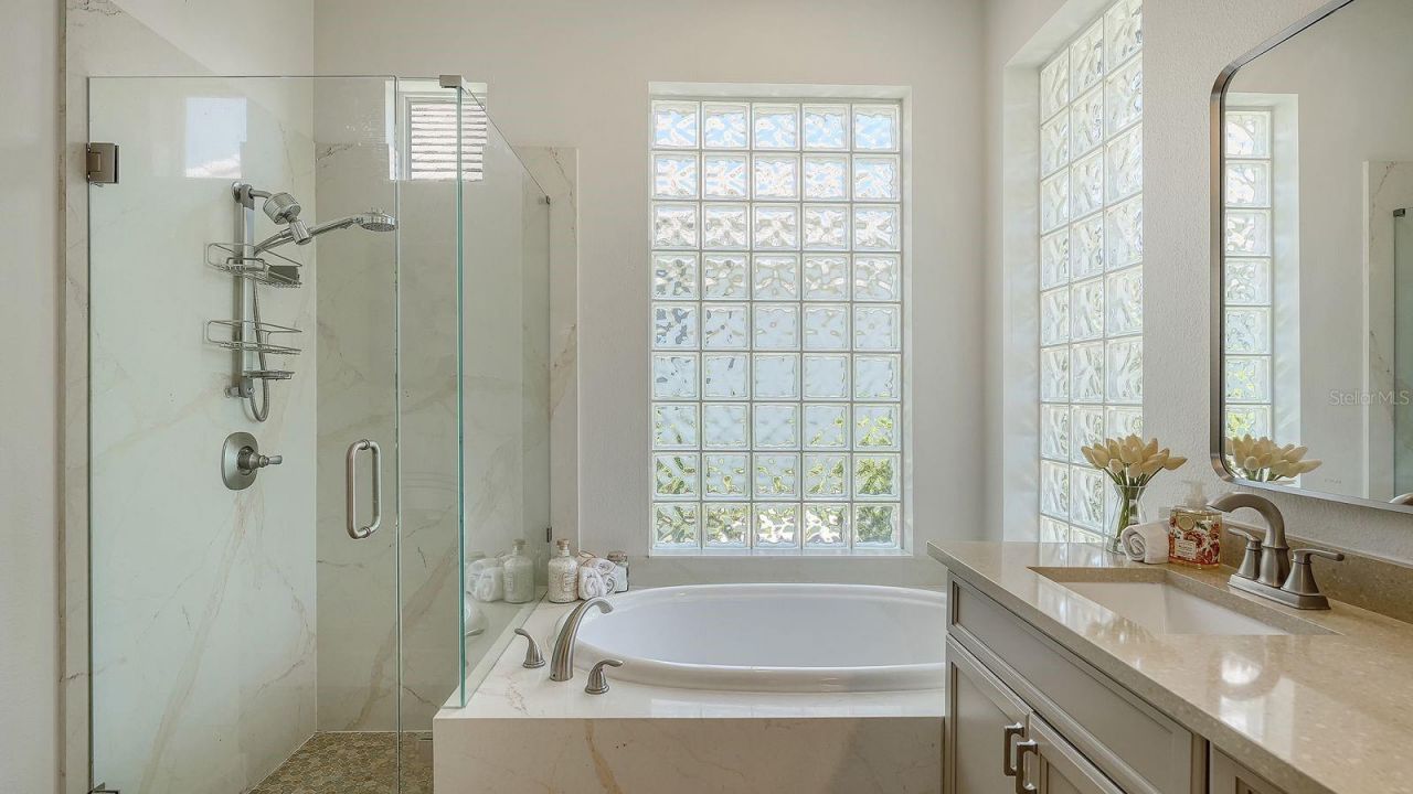 7823 Heritage Classic Court, Lakewood Ranch, FL 34202 Photo