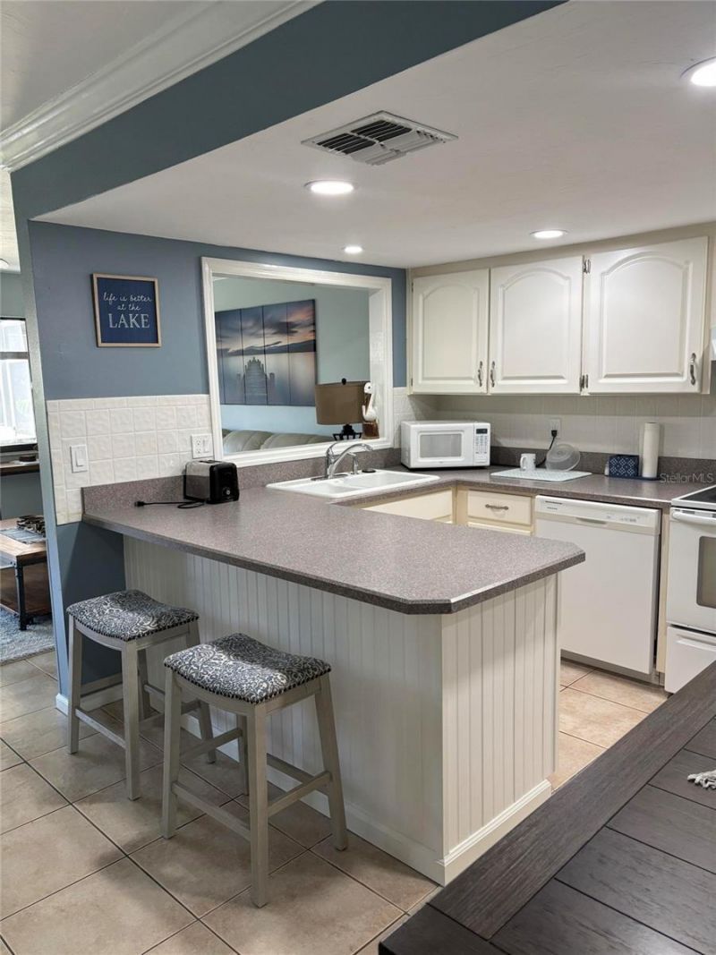 1561 Lakeview Drive, Unit 977, Sebring, FL 33870 Photo