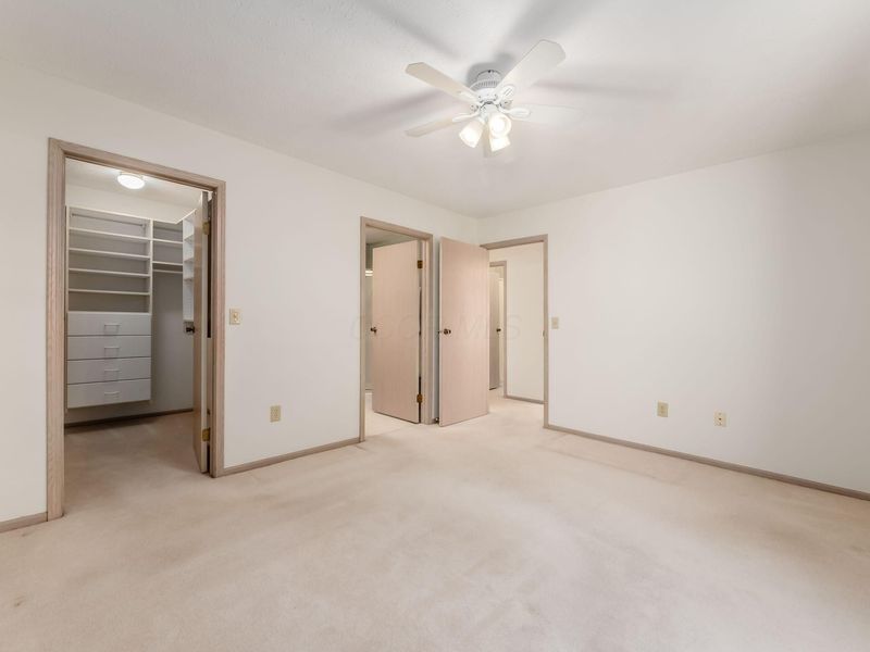 3832 Falls Circle Drive, Unit 22, Hilliard, OH 43026 Photo 20