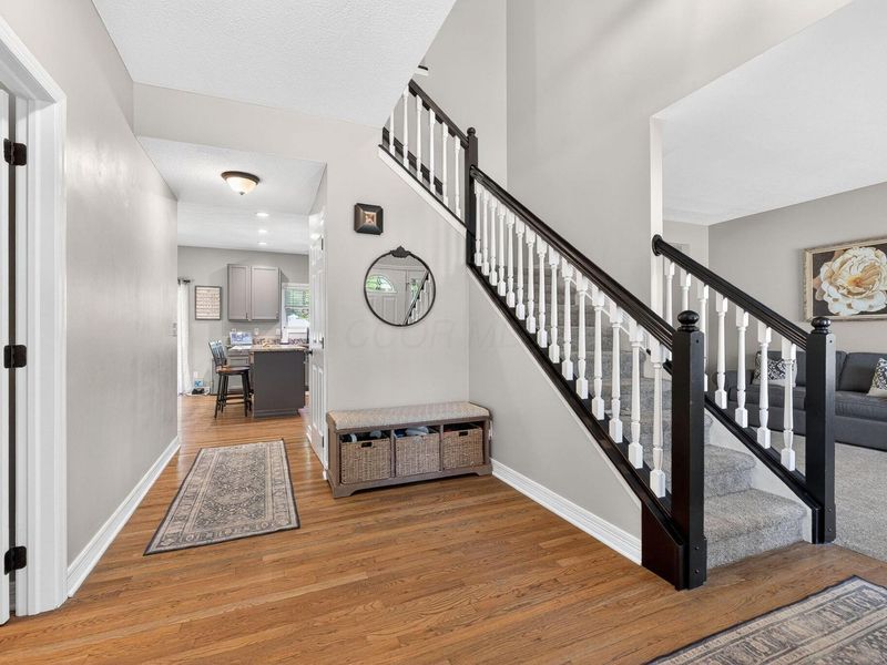 2594 Crestview Woods Drive, Newark, OH 43055 Photo 7