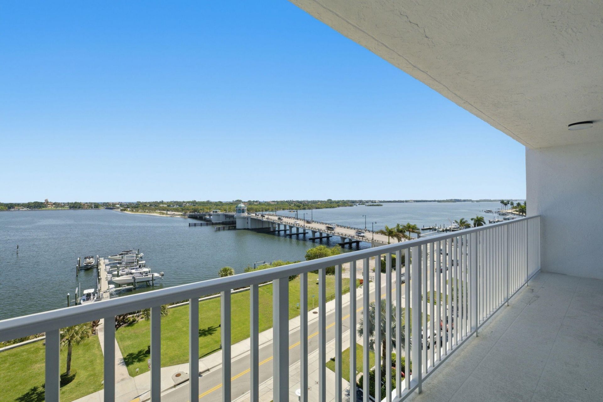 3901 S Flagler Drive, Unit 802, West Palm Beach, FL 33405 Photo