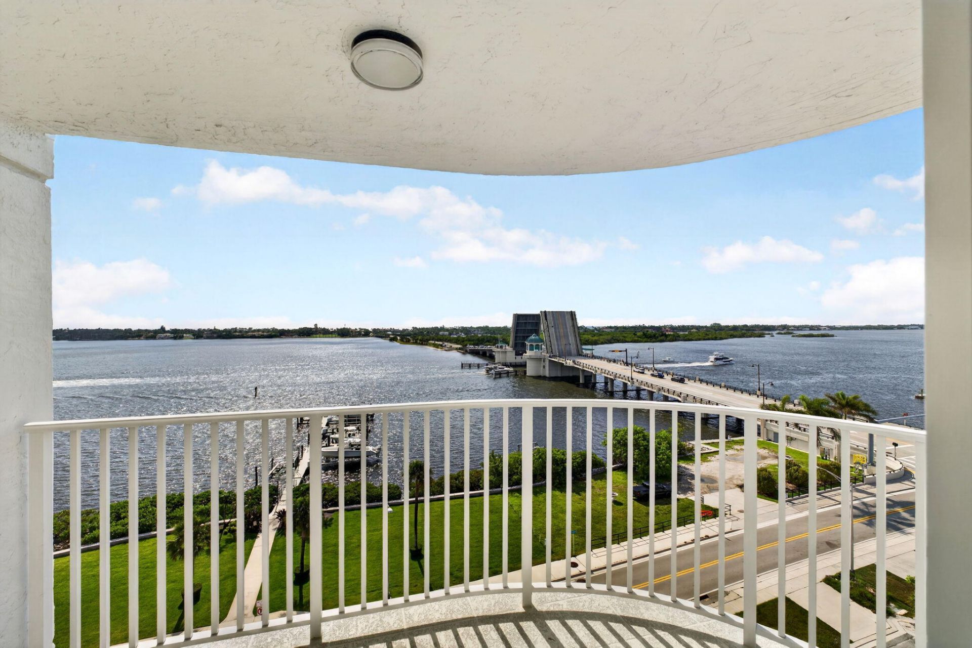 3901 S Flagler Drive, Unit 903, West Palm Beach, FL 33405 Photo