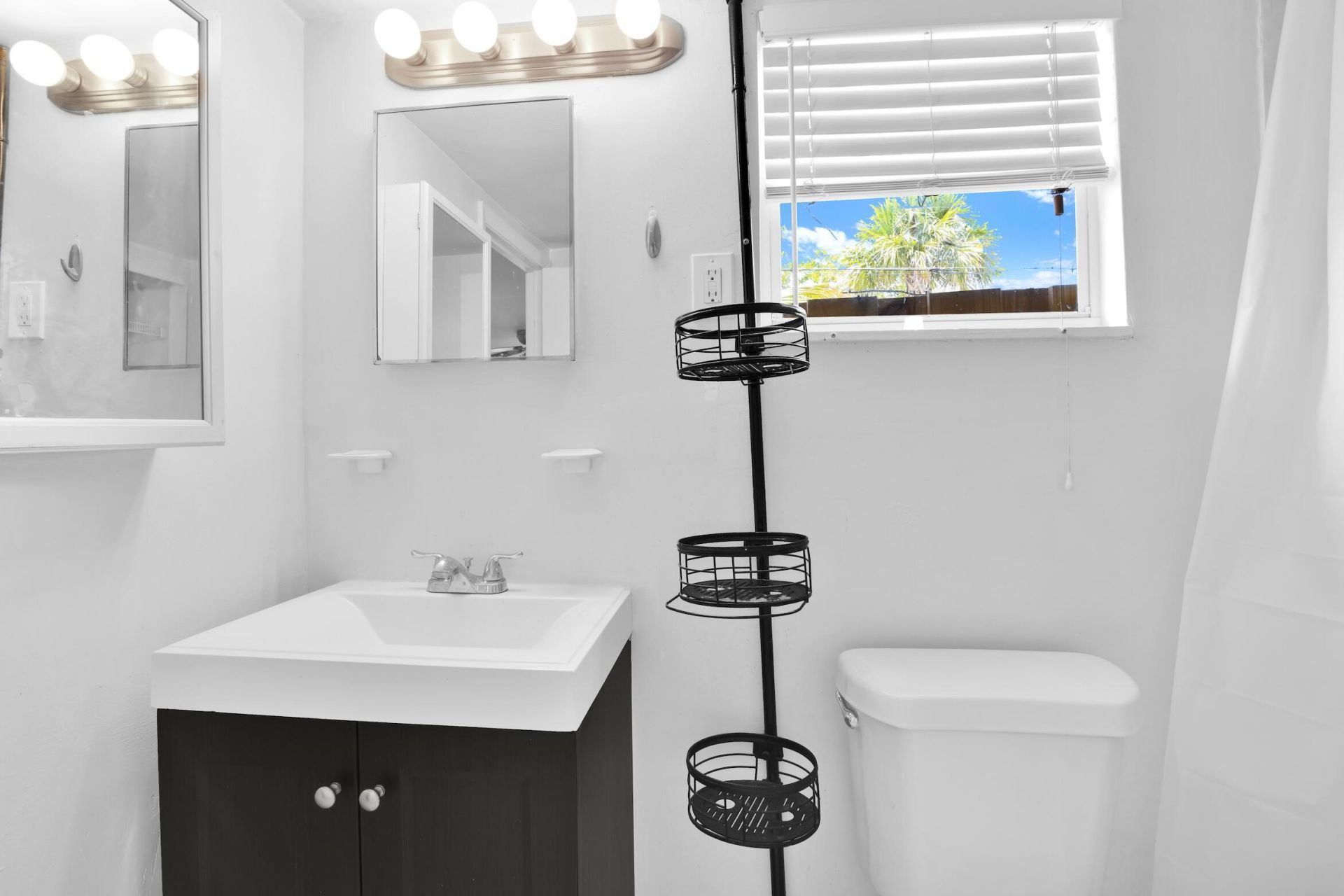 817 N J Street, Lake Worth Beach, FL 33460 Photo