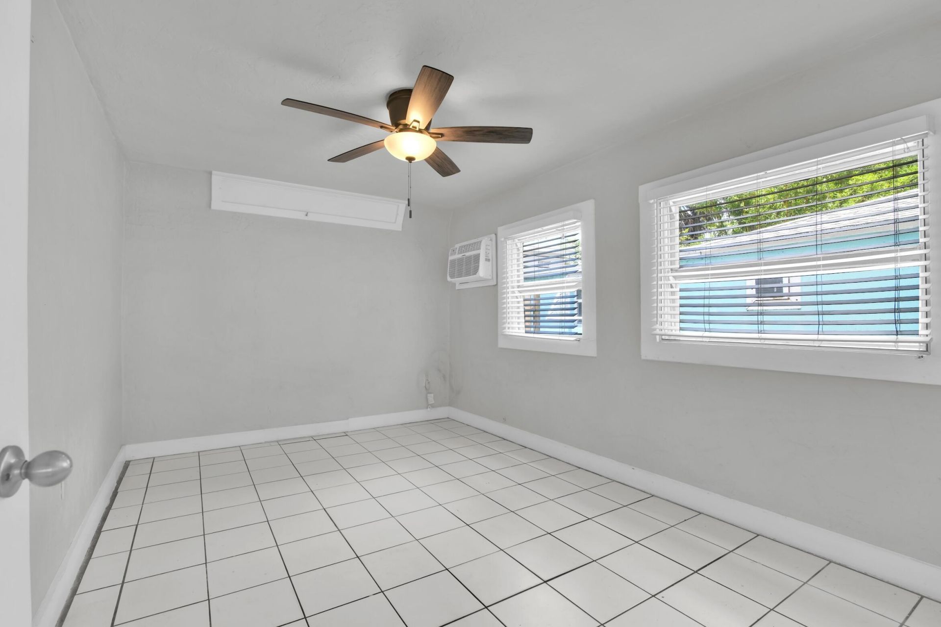 817 N J Street, Lake Worth Beach, FL 33460 Photo