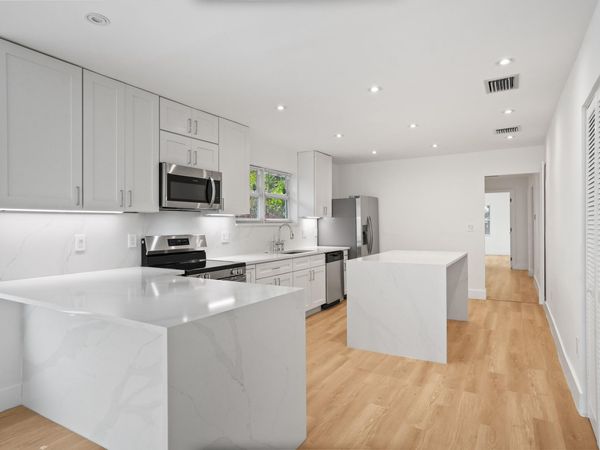 1404 NE 2nd Street, Pompano Beach, FL 33060
