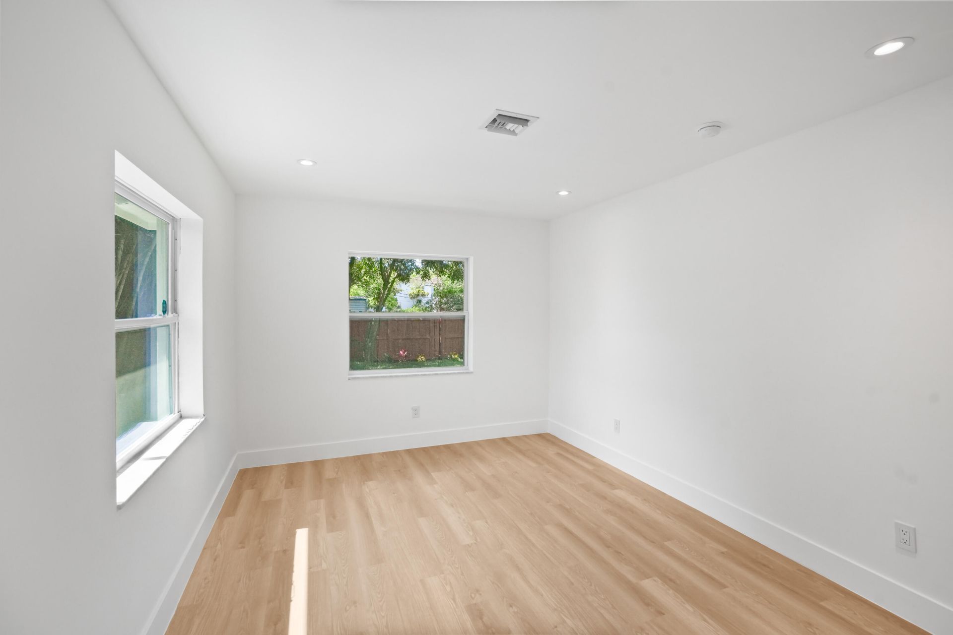 1404 NE 2nd Street, Pompano Beach, FL 33060 Photo