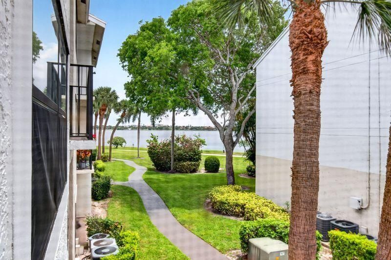 752 Executive Center Drive, Unit 24, West Palm Beach, FL 33401 Photo