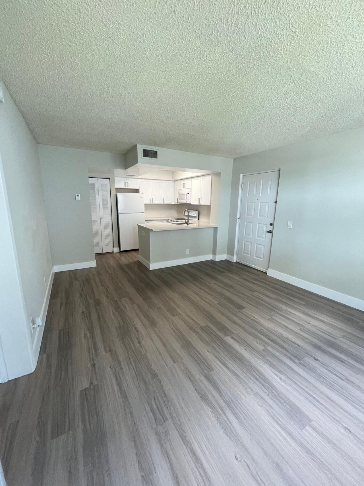 752 Executive Center Drive, Unit 24, West Palm Beach, FL 33401 Photo