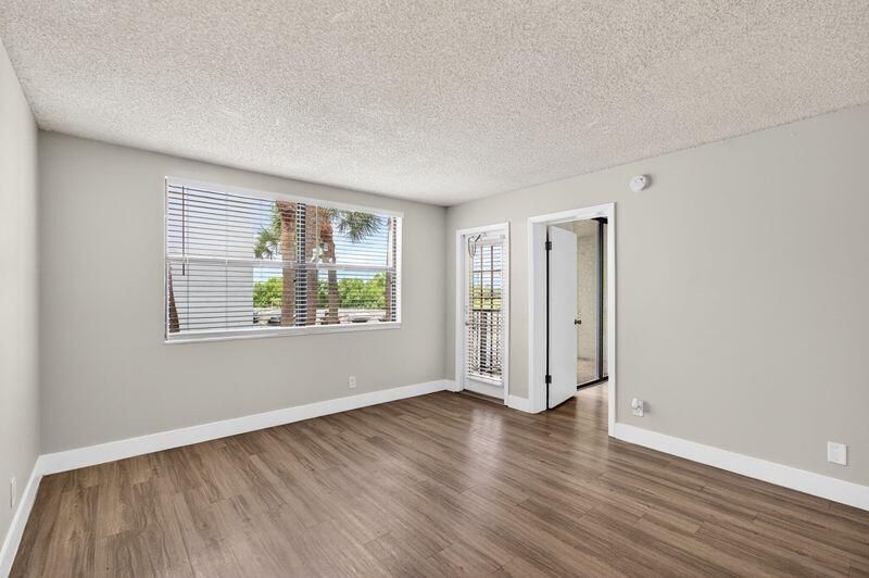 752 Executive Center Drive, Unit 24, West Palm Beach, FL 33401 Photo