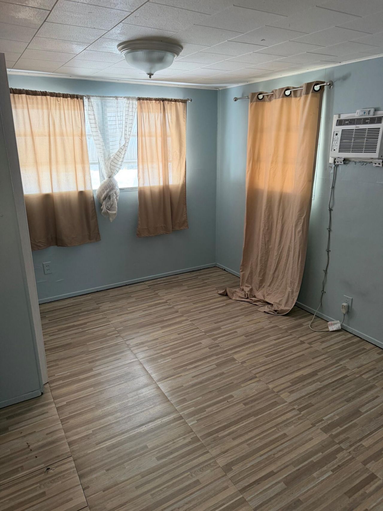 820 SW 1st Place, Hallandale Beach, FL 33009 Photo