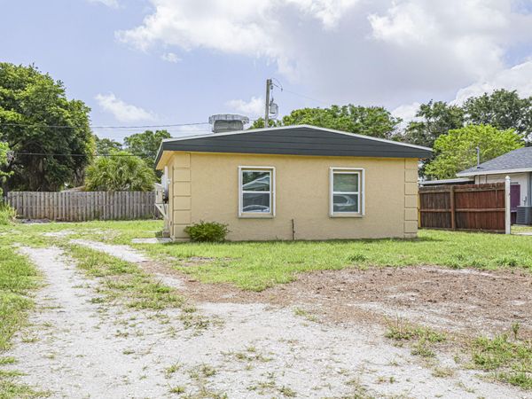 4716 29th Avenue, Vero Beach, FL 32967