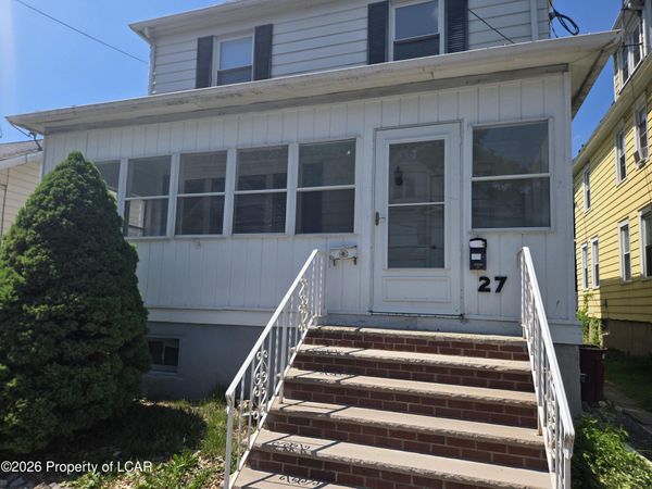 27 S Gates Avenue, Kingston, PA 18704