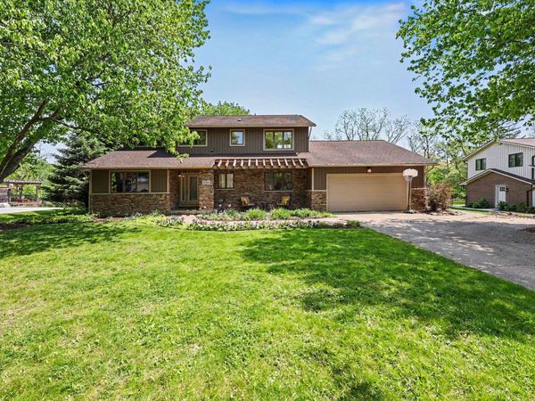 2728 Holyoke Lane, Ann Arbor, MI 48103