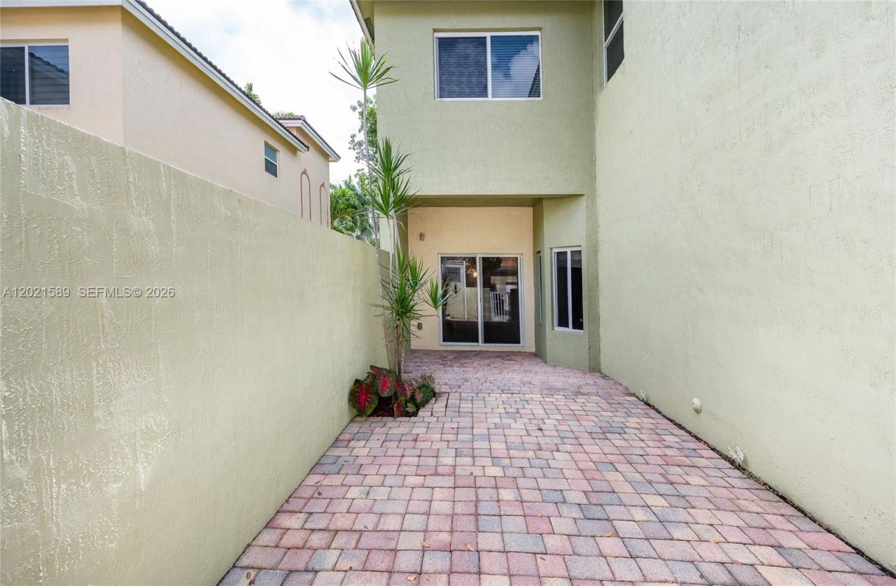 2343 SE 16th Pl, Homestead, FL 33035 Photo