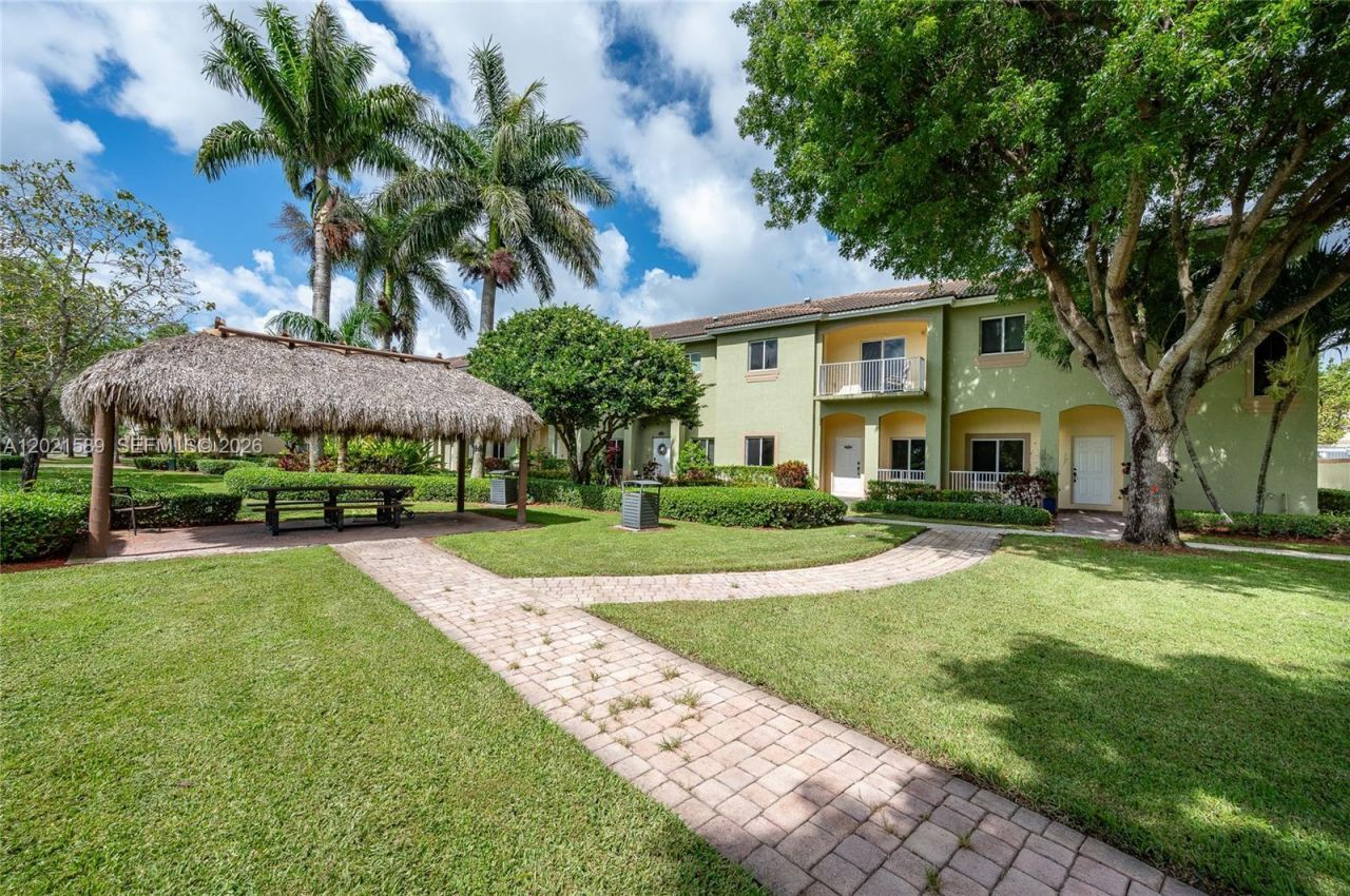 2343 SE 16th Pl, Homestead, FL 33035 Photo