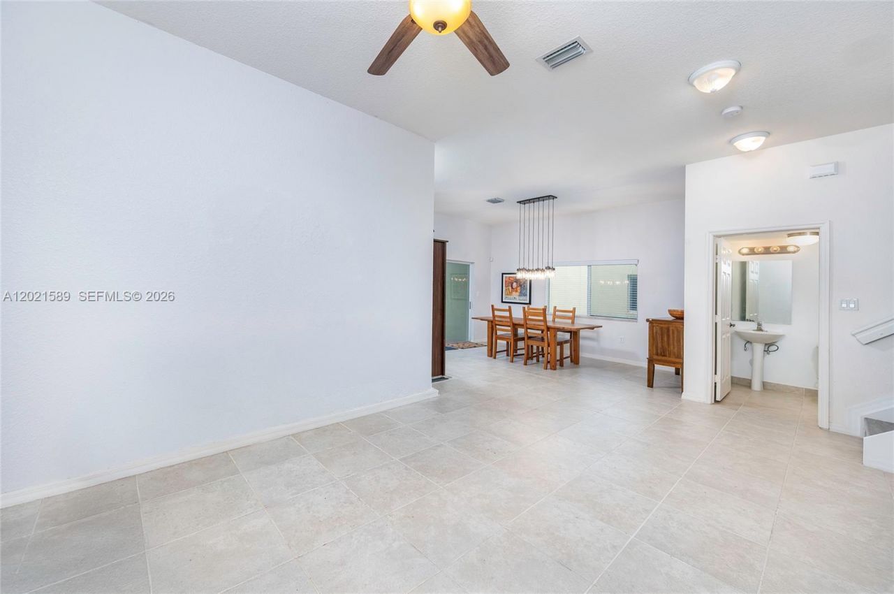 2343 SE 16th Pl, Homestead, FL 33035 Photo