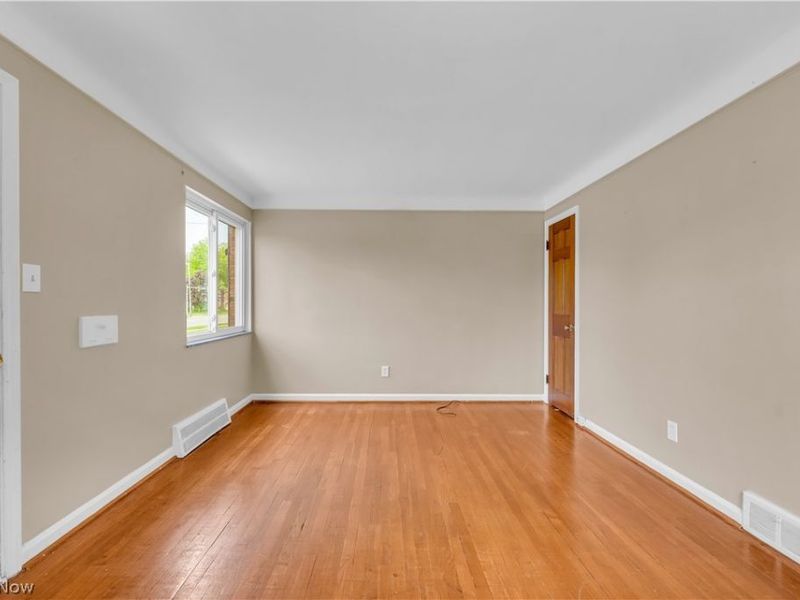 20470 Lake Shore Boulevard , Euclid, OH 44123 Photo 19