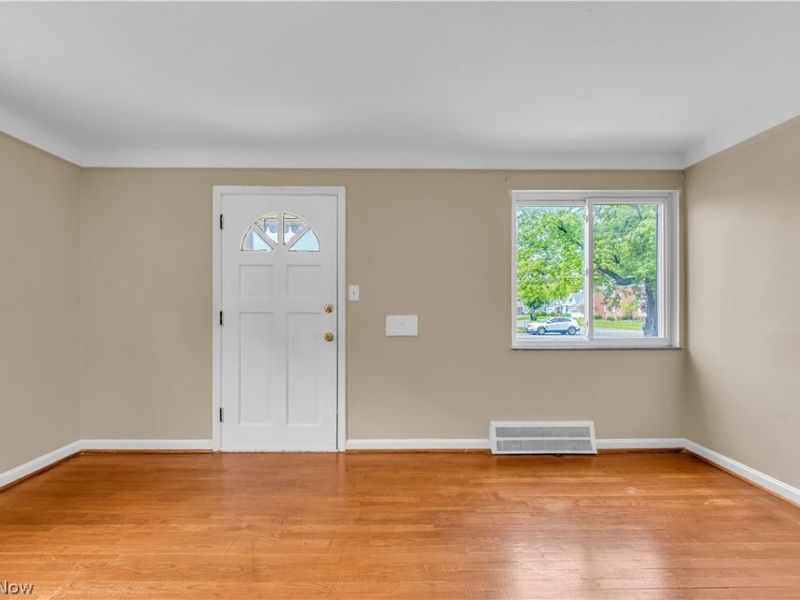20470 Lake Shore Boulevard , Euclid, OH 44123 Photo 23