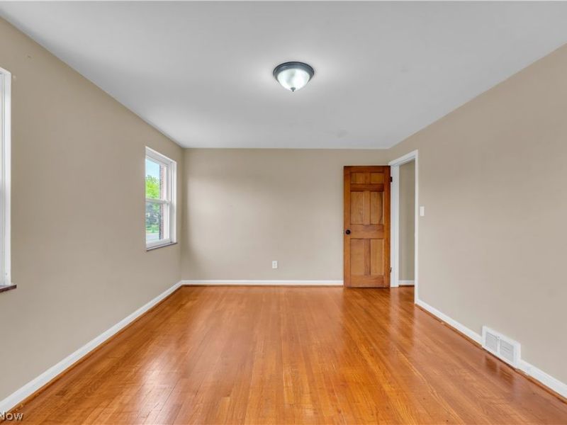 20470 Lake Shore Boulevard , Euclid, OH 44123 Photo 26