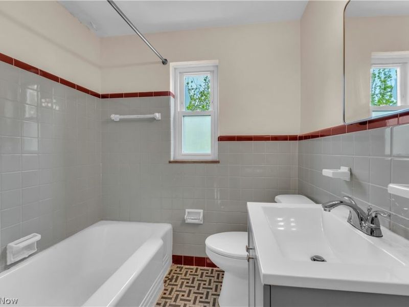 20470 Lake Shore Boulevard , Euclid, OH 44123 Photo 34