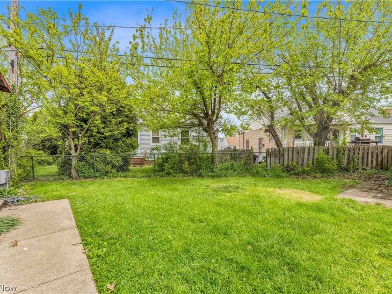 20470 Lake Shore Boulevard , Euclid, OH 44123 Photo 37