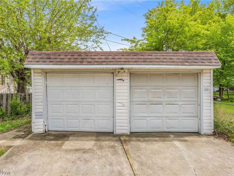 20470 Lake Shore Boulevard , Euclid, OH 44123 Photo 38