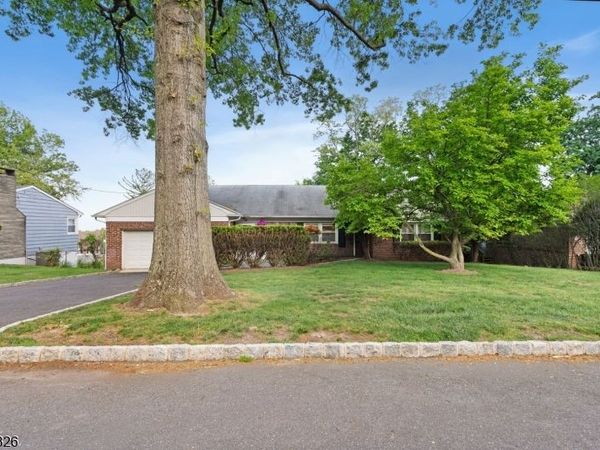 26 Devon Dr, West Orange, NJ 07052