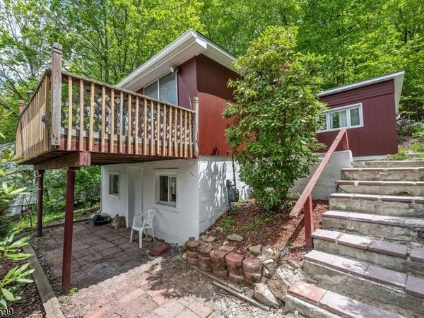 114 Mcgregor Ave, Mount Arlington, NJ 07856