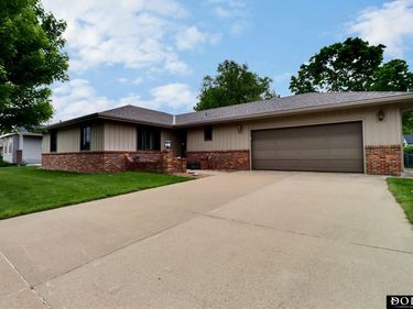 2115 E 16th Street, Fremont, NE 68025