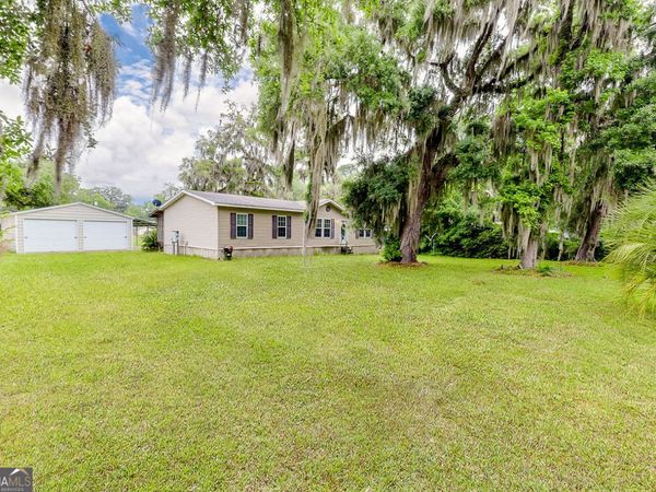 1110 New Shellman Road NE, Townsend, GA 31331