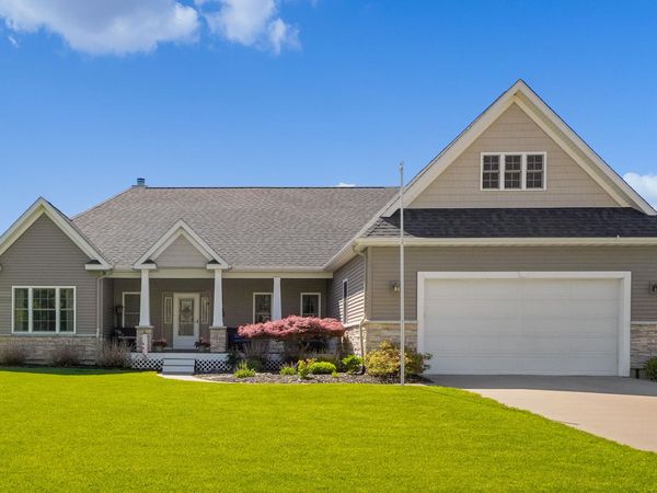 4960 Pheasant Way, Stevensville, MI 49127