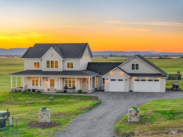 97 Chisum Dr, Donnelly, ID 83615