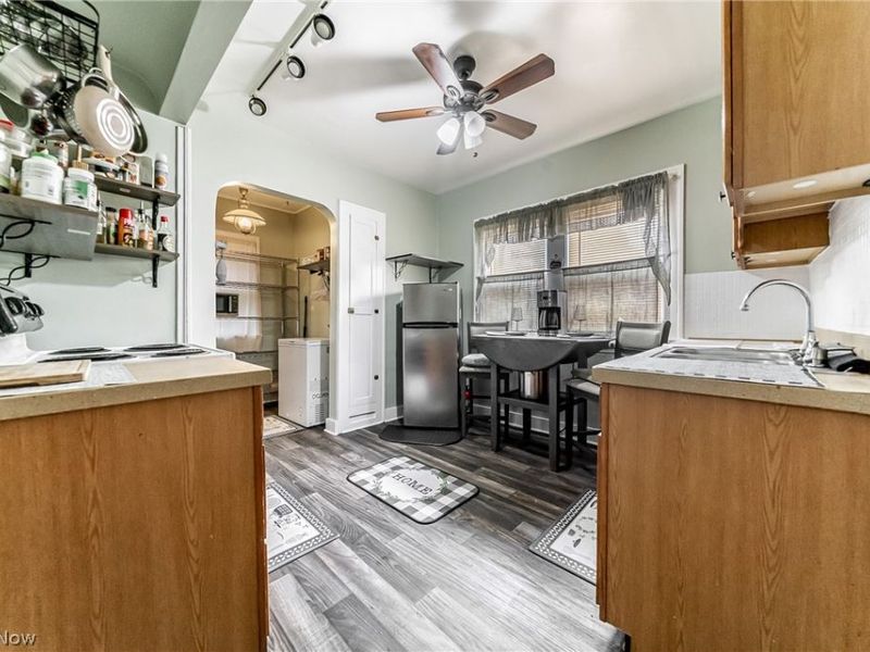 18701 Meredith Avenue, Euclid, OH 44119 Photo 14