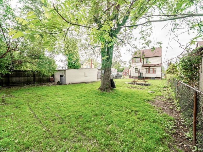 18701 Meredith Avenue, Euclid, OH 44119 Photo 39