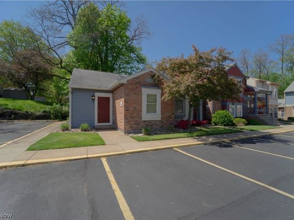46 Munroe Falls Avenue , Munroe Falls, OH 44262