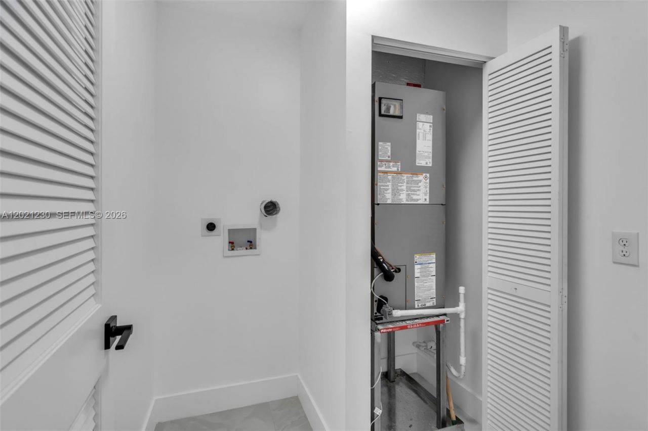 821 SW 7th Ave , Unit 2, Hallandale Beach, FL 33009 Photo