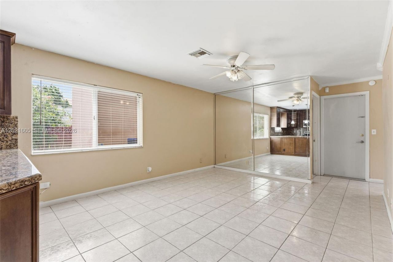 8801 SW 9th Ct, Pembroke Pines, FL 33025 Photo