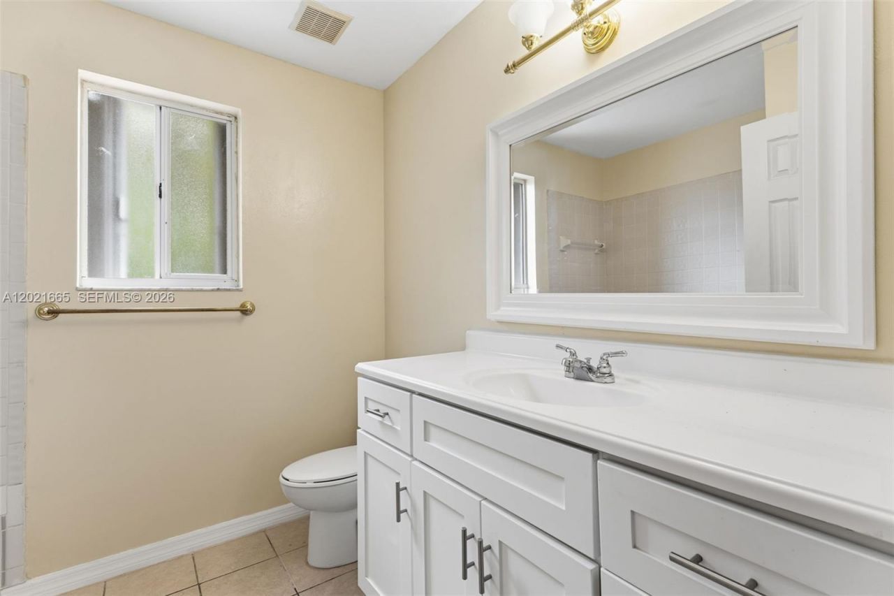 8801 SW 9th Ct, Pembroke Pines, FL 33025 Photo