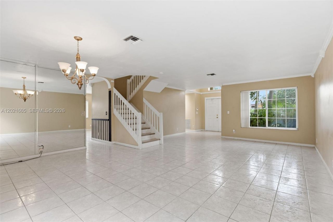 8801 SW 9th Ct, Pembroke Pines, FL 33025 Photo