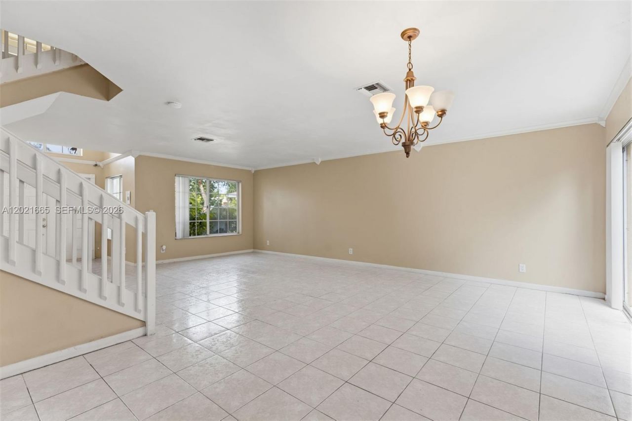 8801 SW 9th Ct, Pembroke Pines, FL 33025 Photo
