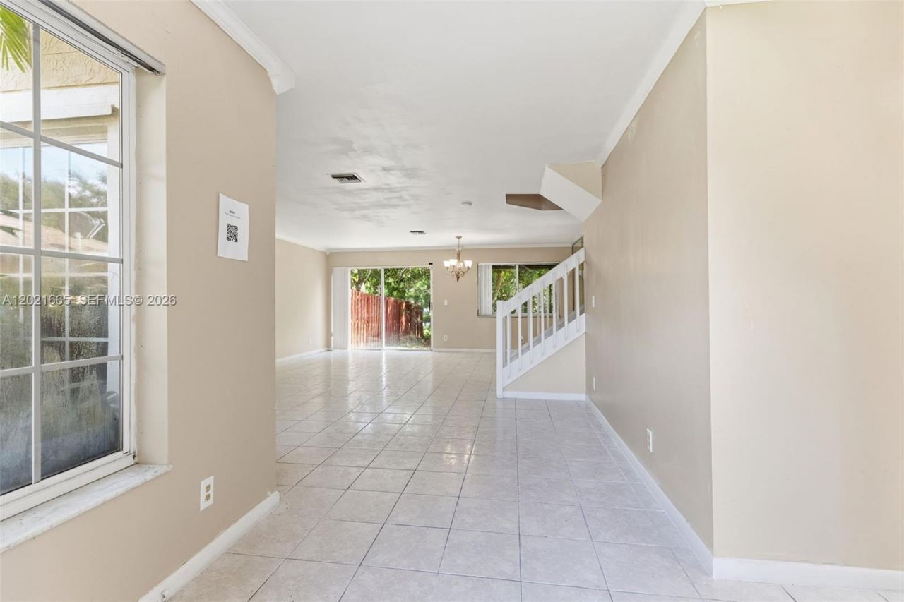 8801 SW 9th Ct, Pembroke Pines, FL 33025 Photo