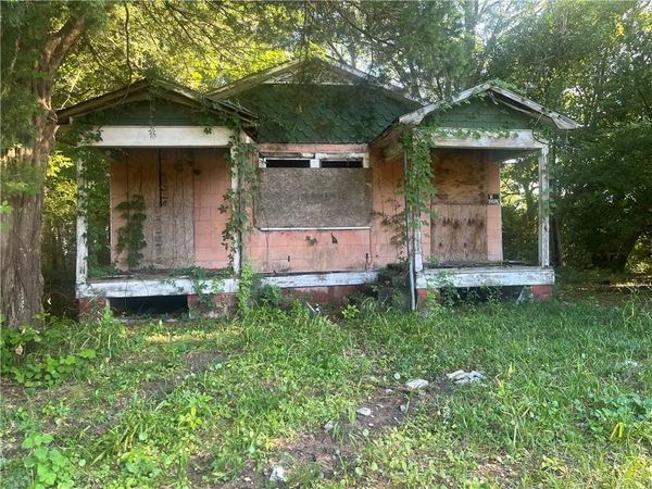 1569 Johnston Street , Mobile, AL 36605