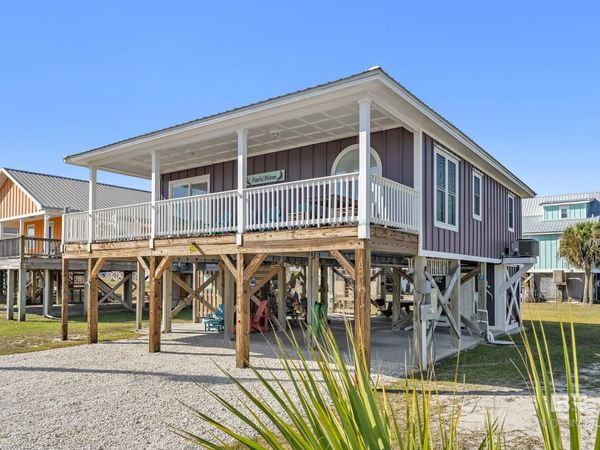 437 E Buchanan Court, Gulf Shores, AL 36542