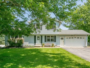 4740 Williamson Road , Marion, NY 14505