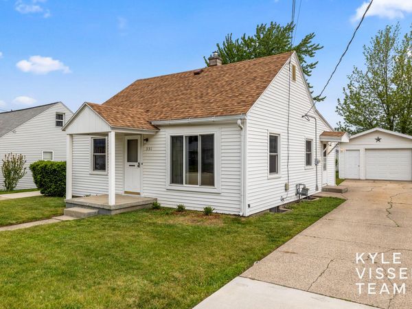 331 41st Street SW, Wyoming, MI 49548