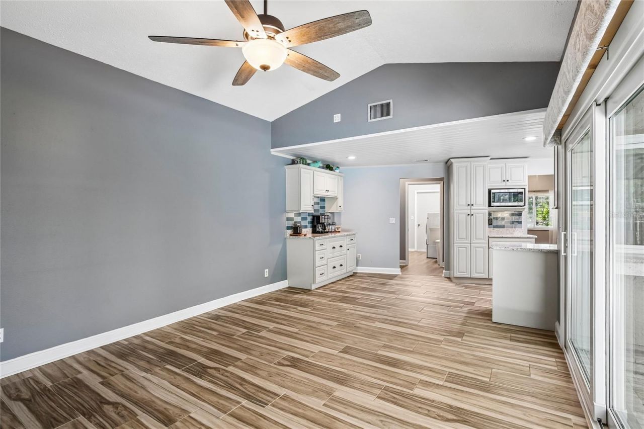 2754 Buckhorn Oaks Drive , Valrico, FL 33594 Photo